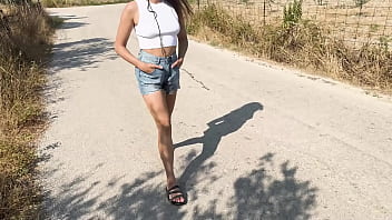 Talia wetting her jeans and panties on a afternoon walk