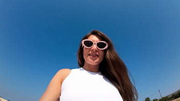 Talia wetting her jeans and panties on a afternoon walk