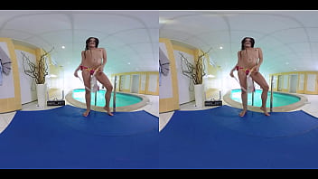 Wet vanessa 1920x960 Wet vanessa 1920x960