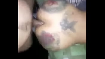 Anal a escondidas en su casa