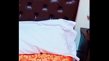 Casting a chica sexy disfrazada de sirvienta super hot