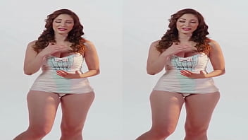 Model wants to show you her body damn she is hot