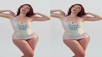 Model wants to show you her body damn she is hot