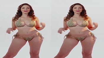 Model wants to show you her body damn she is hot