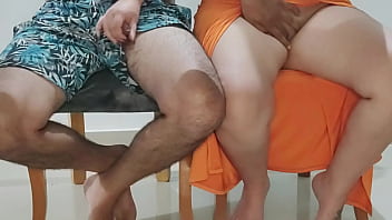 Hermanastra colombiana se la mete todita en su culo porno en espanol