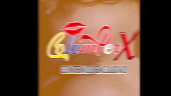 Horny latina rubs her pussy – real amateur masturbation