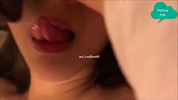 Gái đẹp che mặt