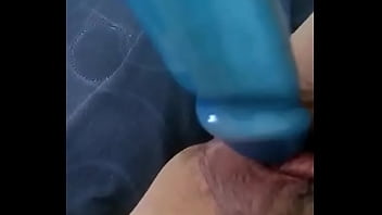 Jugando mientras estoy solita