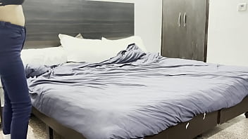 Indian Call Center Desi Girl Enjoy With Her Boss In Hotel Room thumbnail