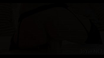 Teen beauty toys herself hard