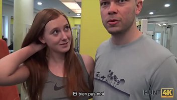 Hunt4k excelente posibilidad de tener sexo en el gimnasio con la jovencita linda linda sweet