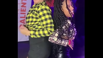 Com a minha gata vickymenage ️