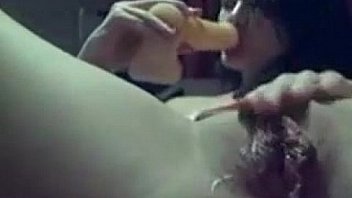 Cute web cam slut masturbates