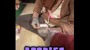 My lovely better half lily lu filmz is packing the stuff for the marathon ️️who’s your go to partne