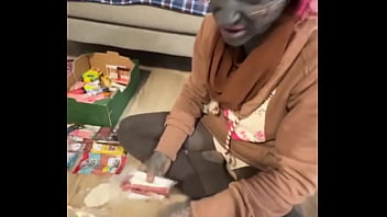 My lovely better half lily lu filmz is packing the stuff for the marathon ️️who’s your go to partne