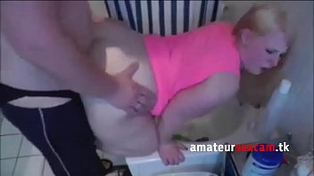 Amateaur bbw hammed doggystyle wc