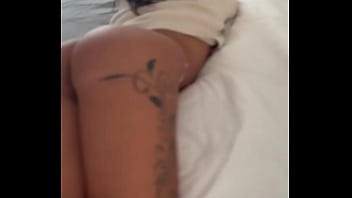 Qui Pour Câlin thumbnail