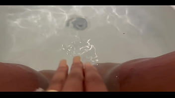 Sexy farts from big fat ass bath time