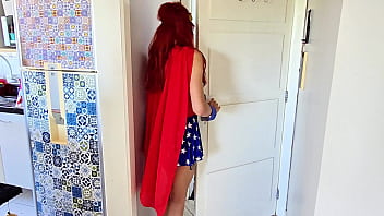 Mulher maravilha é derrotada e pede para ser fudida até a morte julia goddess