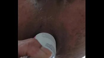 Fudendo Meu Cuzinho Com Desodorante thumbnail