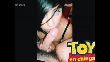 Quien es who is she hay mas videos de ella