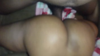 Nonton Slim Red Cutie thumbnail