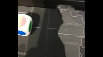 Jouons à un petit jeu voici un dé classique à 6 faces colorés chacune