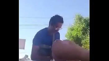 Ella no se deja en vía publica Ella no se deja en vía publica
