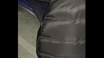 De retour à l'hôtel mais cette soirée m'a beaucoup excitée et je ne peux