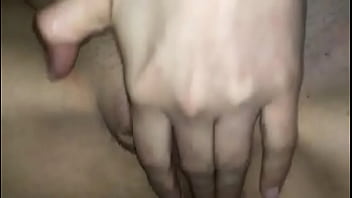 Clean pretty pussy play