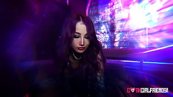 Inked gothic valerica steele gets wet on wild fuck comeback