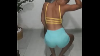 Alexandra deve sentar assim na pica