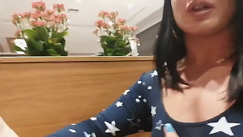 Marquei com boy do app no shopping mas rolou no carro