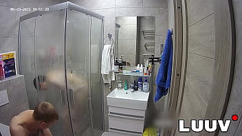 Luuv kareflore and abbadon film their real amateur homemade bathroom routine showing maximum real life openness