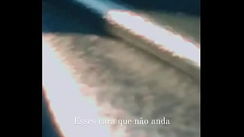 Mustang tomando atrás