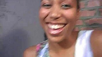 Sexy girl orally sinning 18