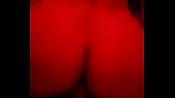 Big ass es penetrado por polla larga