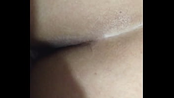 Ela gosta de mostrar seu rabinho para os meu meus amigo ficarem loco de tesão