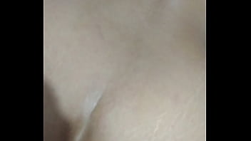 Ela gosta de mostrar seu rabinho para os meu meus amigo ficarem loco de tesão