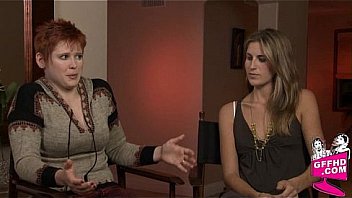 Sensual lesbains 0911