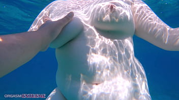 Omg pervert voyeur filmed and touched me underwater curvy german bbw on cam while swimming in the ocean naughty summer vacation vlog Omg pervert voyeur filmed and touched me underwater curvy german bbw on cam while swimming in the ocean naughty summer vacation vlog