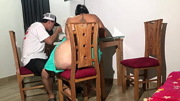 Mi amiga es muy caliente y todo se salio de control