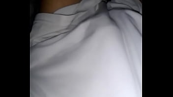 Se masturbando escondido