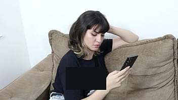 Assisti meu marido fodendo minha amiga e gostei será que virei uma corna