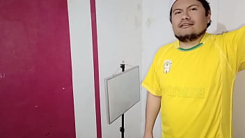 Un pintor tenía su brocha tan gorda que me termino preñabdo y revalsandome su leche