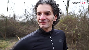 Outdoor cumshot in the park