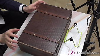 A woman cut in pieces feet box 1 6