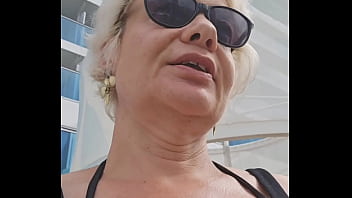 A la recherche d'un inconnu sur le bateau pour relever défi A la recherche d'un inconnu sur le bateau pour relever défi