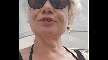 A la recherche d'un inconnu sur le bateau pour relever défi