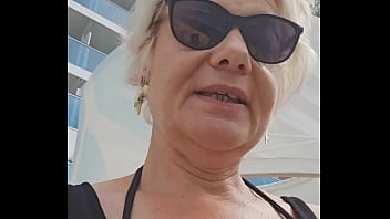 A la recherche d'un inconnu sur le bateau pour relever défi